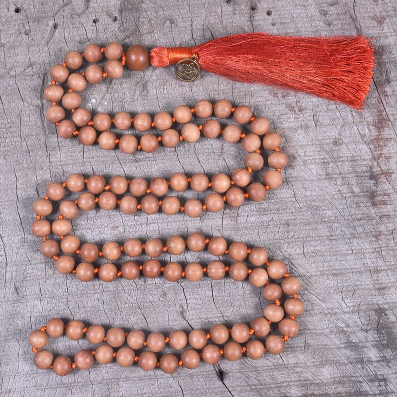 Sandalwood Mala With Om Animer and price revision 5 ☆ very popular Pendant 108 Beads Neck