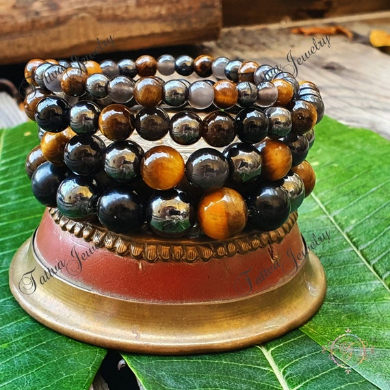 Red Tiger Eye Women Name Bracelet - with Engraved Gold Plated Beads