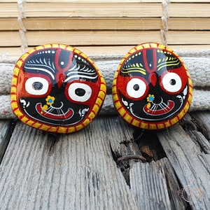Painted Laddu Gopal Shaligram Stone: Hare Krishna Idol, Religious Gift