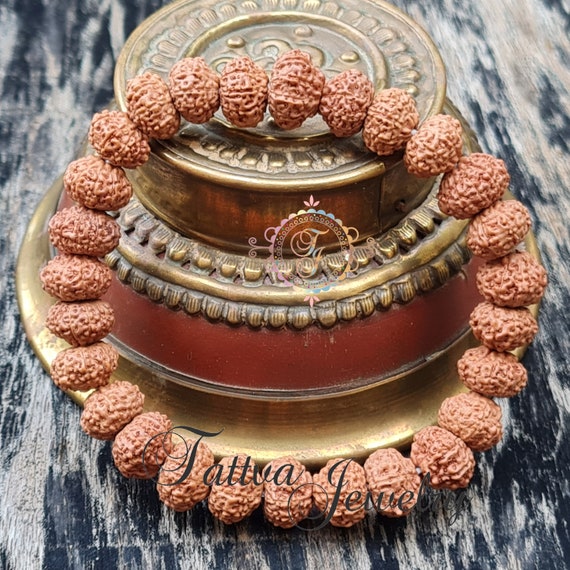 Handmade 7 mukhi rudraksha bracelet in East-Godavari at best price by Sri  Surya Diamonds & Rudraksha Life Jewellery Works - Justdial