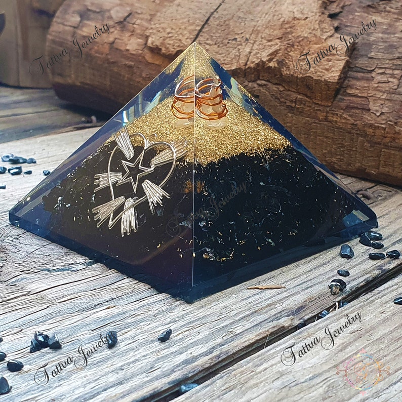 Black Tourmaline Orgone Pyramid Star in Heart , Protection Energy Generator, Orgone pyramid, EMF protection, Orgone Energy Purifier Gift image 4