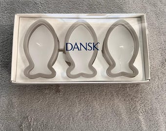 Juego de 3 velas votivas con forma de pez de la marca Dansk Scandinavian Designs, estilo vintage.