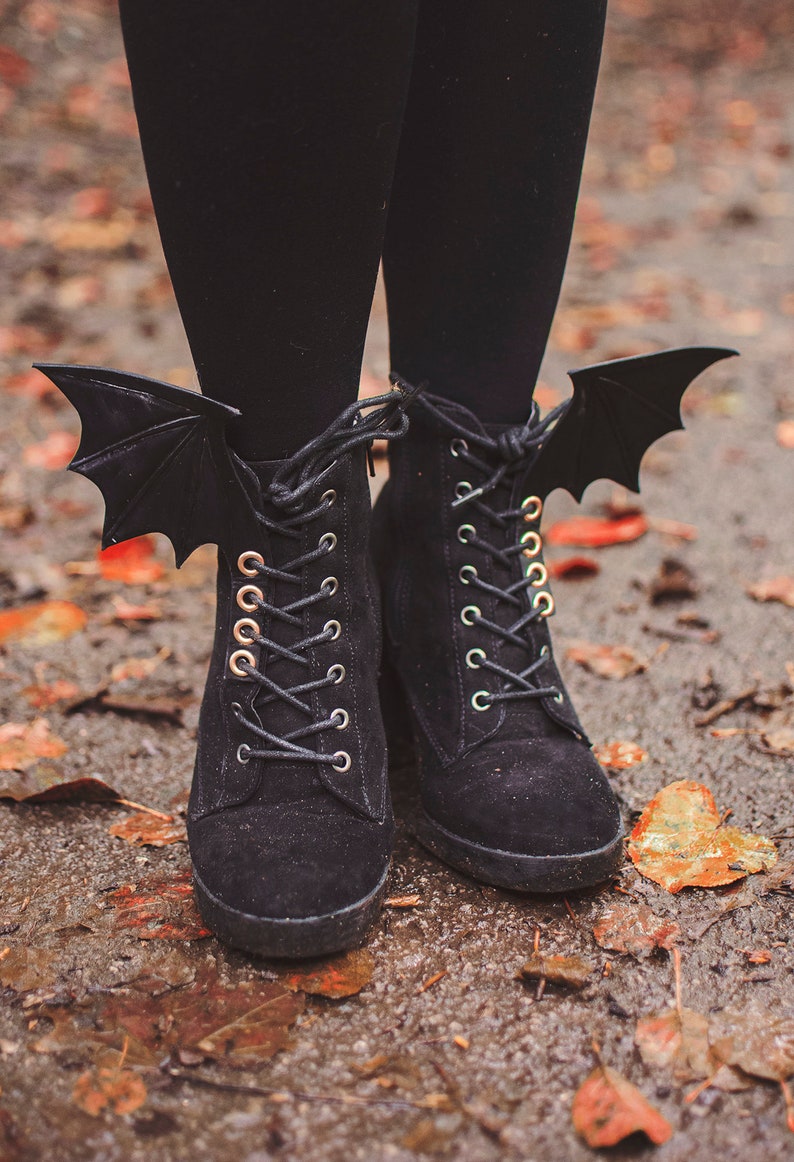 Small Batwings Shoe wings Halloween Costume Accessory Gothic image 3