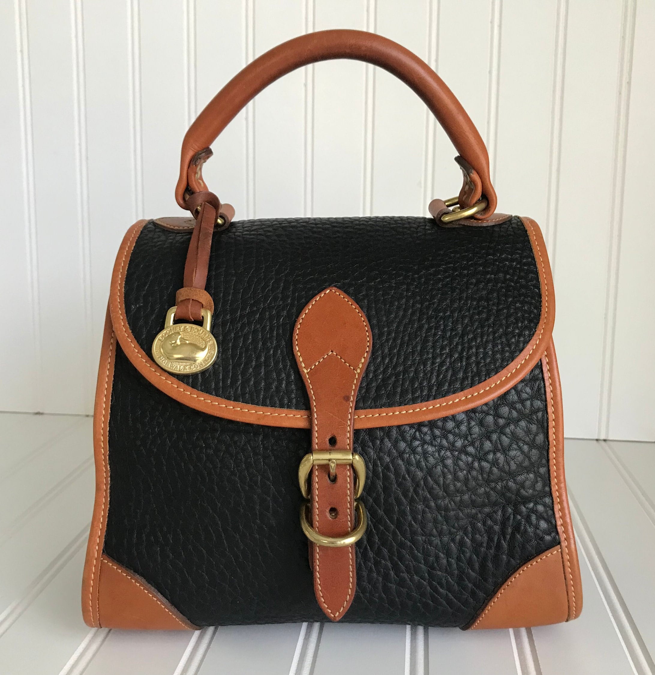 Dooney and bourke shop speedy bag