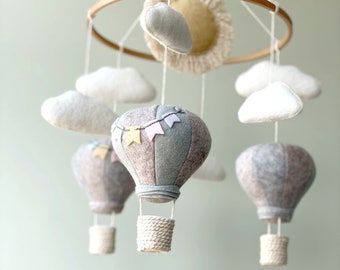 Hot air Balloons baby mobile - Neutral nursery mobile - Balloons nursery decor - New baby gift