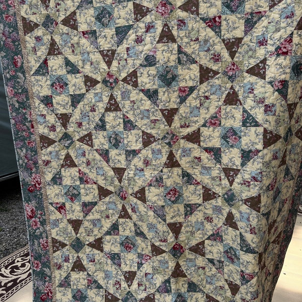 Handmade double size quilt, Floral Quilt, Full size floral Quilt, Full size Quilt,