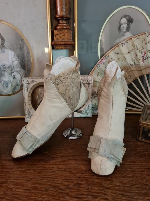 Antique elastic sided boots 1840 /1850 gore boots
