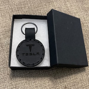 Leather Protector Cover Key Card Keychain for Tesla Model Y & 3 – TOPCARS