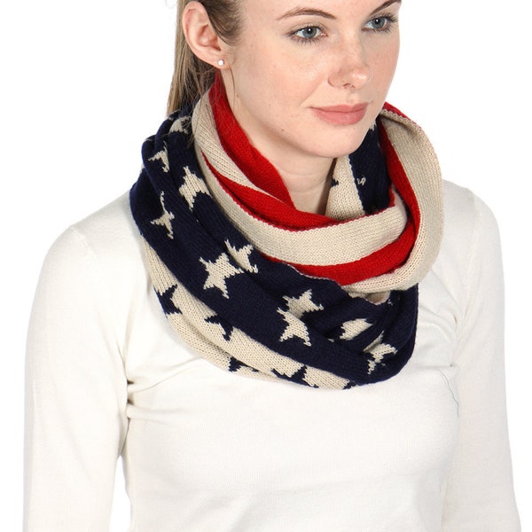 SALE 24.00 Vintage Print USA Flag Americana Knit Infinity loop Scarf, Patriotic Scarf, Usa Flag Scarf, Knitted Americana Scarf shawl wrap