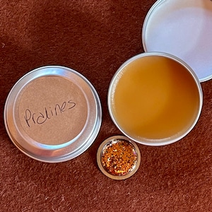 Sticky Wax for Diamond Painting, Pralines Scented, 1 Ounce Tin