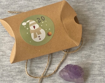25 Advent calendar crystals UK, tumble stones, carved gemstones set,