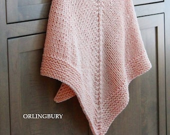 Triangle Shawl Knitting Pattern: Bulky Yarn, Easy Knit (PDF Pattern - English language)