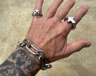 Stainless steel chain bracelet