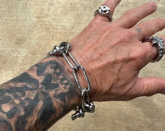 Stainless steel chain bracelet