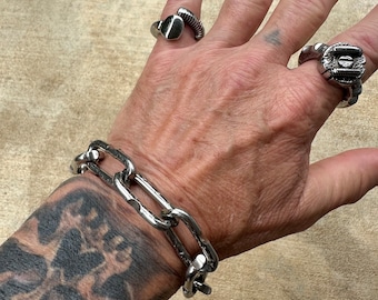 Stainless steel chain bracelet