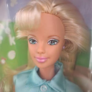 Easter Surprise Barbie (NRFB)