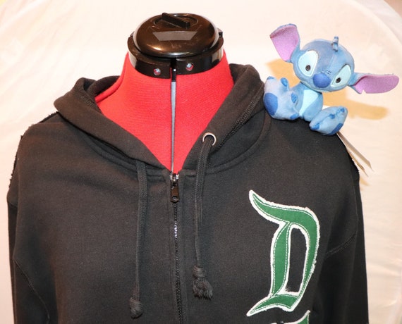 magnetic shoulder plush
