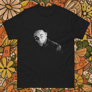 笑顔のノスフェラトゥ スポンジ・ボブ Tシャツ