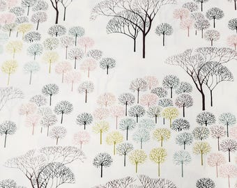 Tela de algodón de casa embrujada: Colección Ghastlie de Alexander Henry