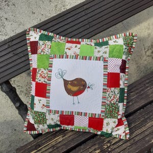 Christmas Robin Cushion – Festive Appliqué Sewing Pattern, Beginner Friendly PDF, Holiday Patchwork Accent Pillow