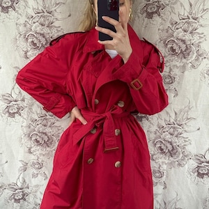 Trench rosso vintage, elegante trench da donna con cintura immagine 1