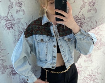 Vintage womens blue short denim jacket