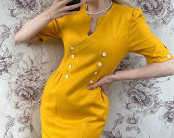 Vintage yellow linen midi dress, elegant women’s 70s dress with pockets and short sleeves