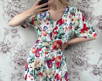 Vintage white oversized red floral print dress, feminine summer viscose buttoned dress with short sleeves