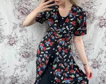 robe noire vintage à imprimé floral rouge et bleu, élégante robe midi d'été à manches courtes et boutons en nacre