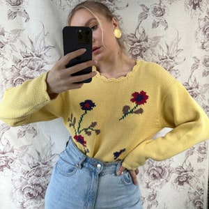 Vintage yellow jumper with floral print, feminine long sleeve cotton sweater