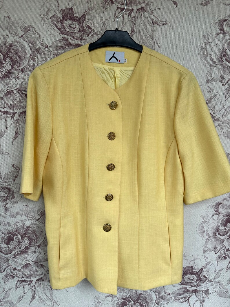 Vintage yellow wool blazer with short sleeves, elegant and classy womens jacket image 9