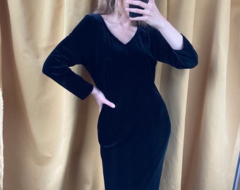 Vintage black velvet maxi dress with long sleeves