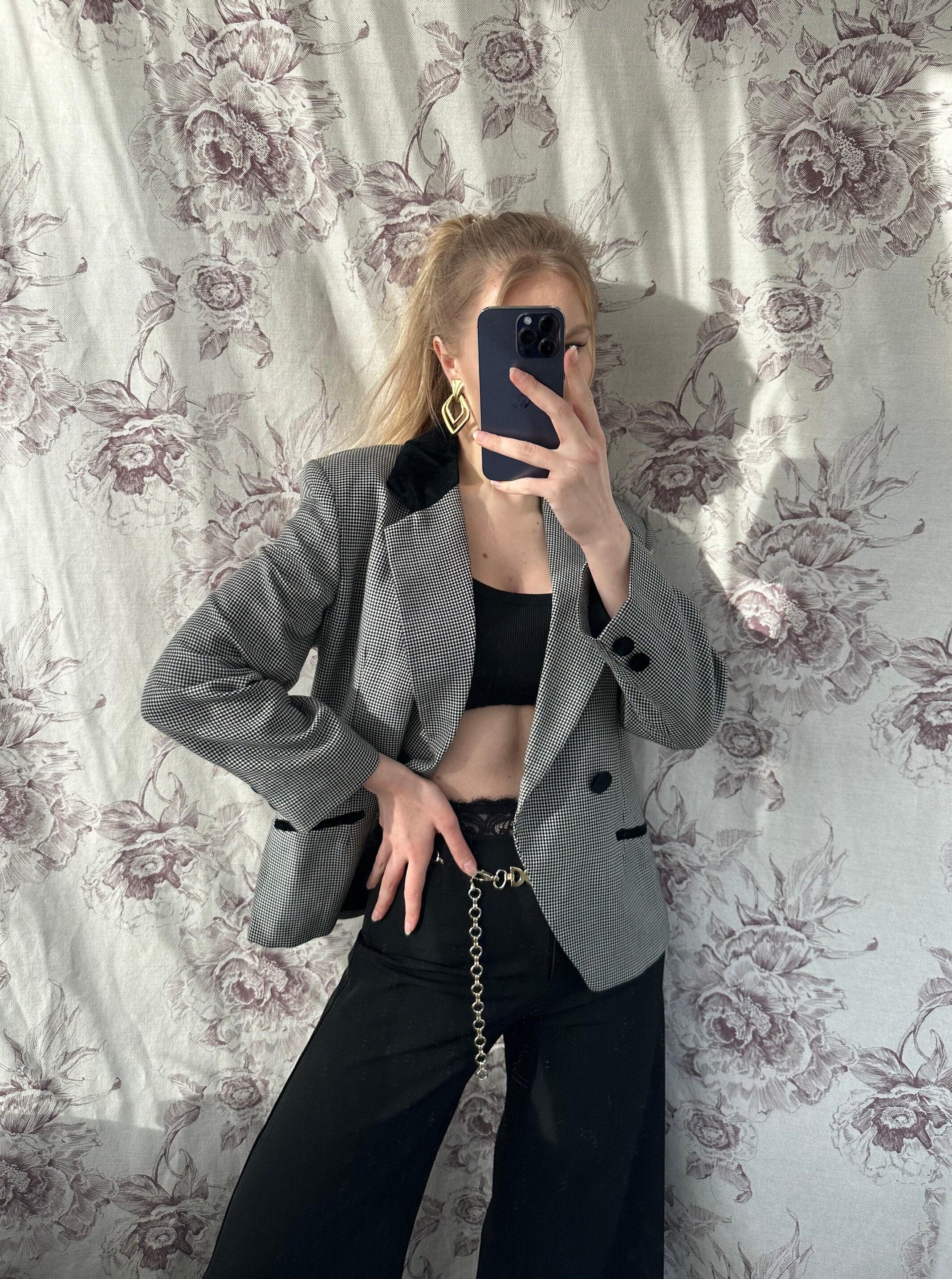 Vintage black and white blazer with velvet details, classy 90s women's tailored jacket