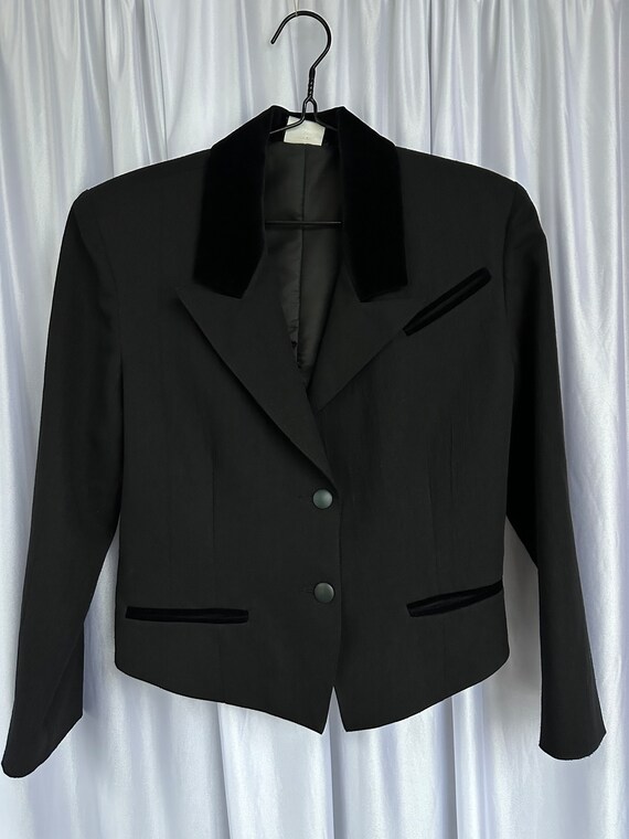 Vintage elegant black short blazer with velvet de… - image 7