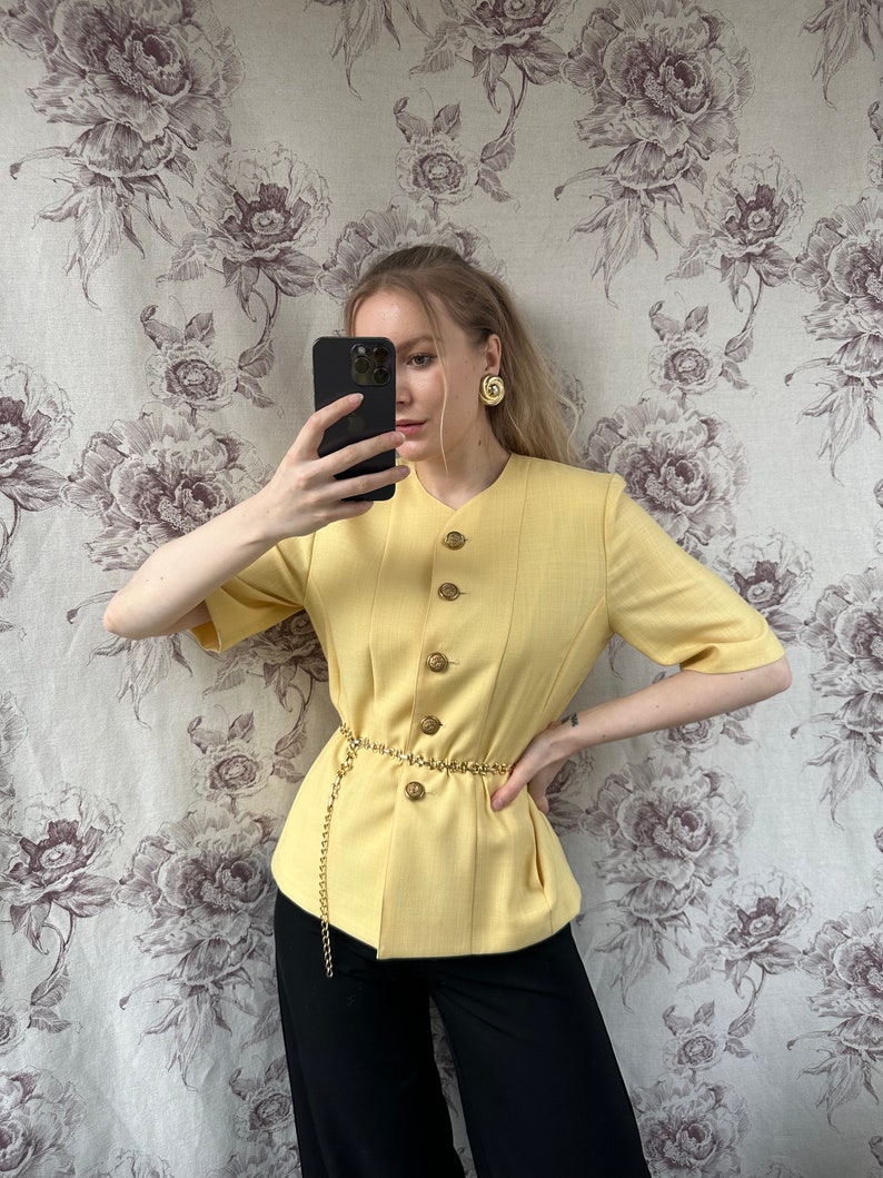 Vintage yellow wool blazer with short sleeves, elegant and classy womens jacket image 1