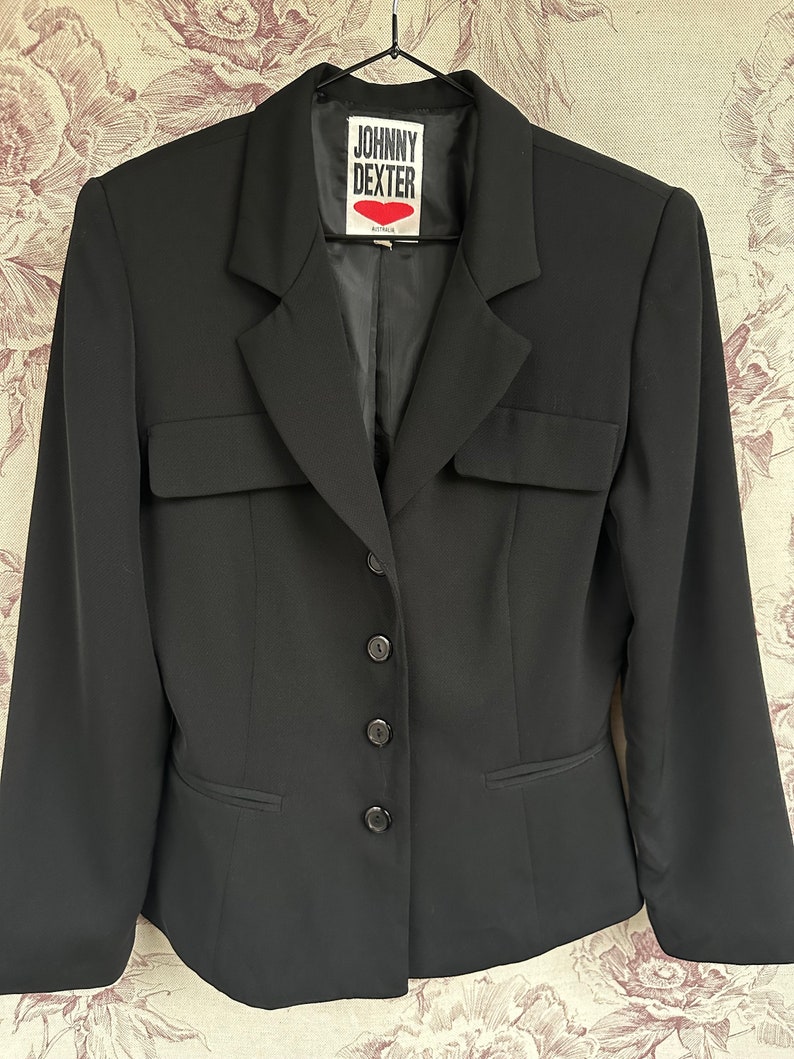 Vintage negro petite blazer ajustado, elegante chaqueta de mujer con bolsillos imagen 9