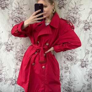 Trench rosso vintage, elegante trench da donna con cintura immagine 3