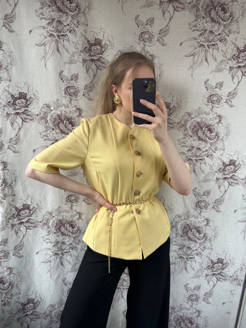 Vintage yellow wool blazer with short sleeves, elegant and classy womens jacket image 4