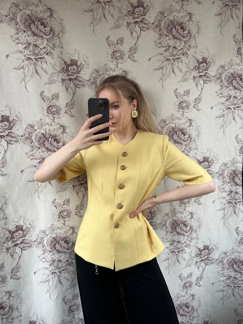 Vintage yellow wool blazer with short sleeves, elegant and classy womens jacket image 6