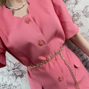 Vintage pink blouse jacket with unique scalloped neckline, elegant and classy 70s women’s blazer