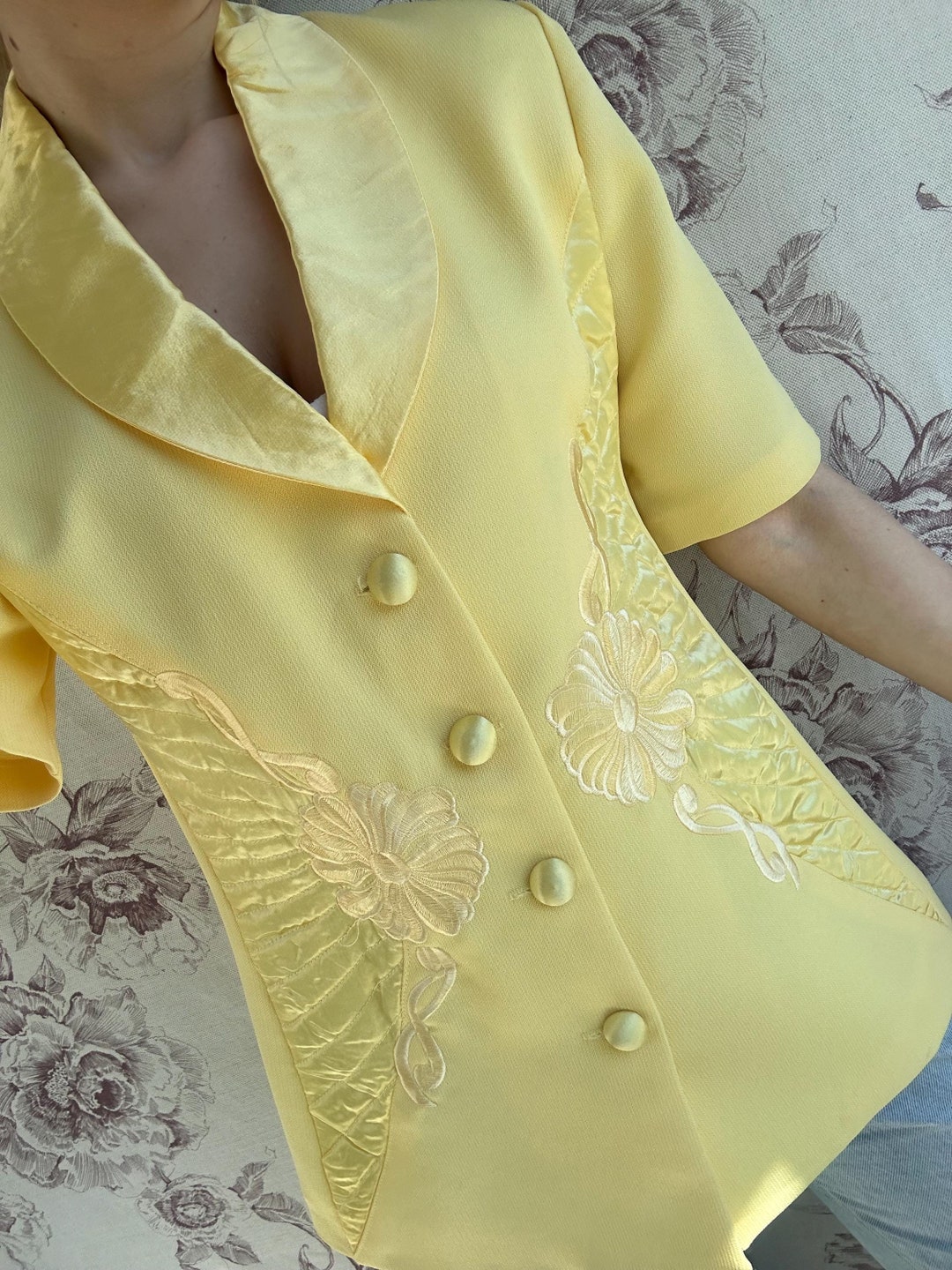 Elegant Yellow O-Neck Blazer Coat