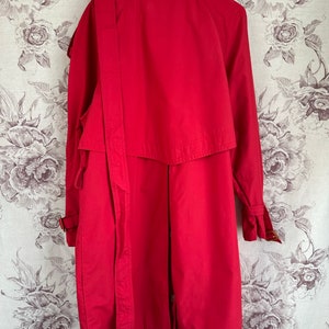 Trench rosso vintage, elegante trench da donna con cintura immagine 9