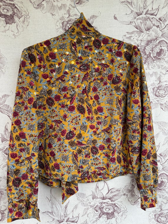 Vintage mustard yellow blouse with pink and blue … - image 10