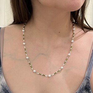 Green Glass and Pearl Beaded Chain Necklace