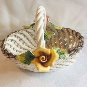 Napoleon Italy Capo di Monte / Porcelain Flowers & Braided Basket / Home decor image 2