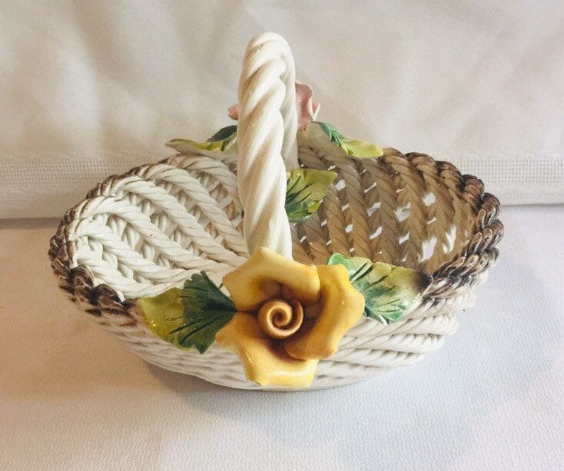 Napoleon Italy Capo di Monte / Porcelain Flowers & Braided Basket / Home decor image 2