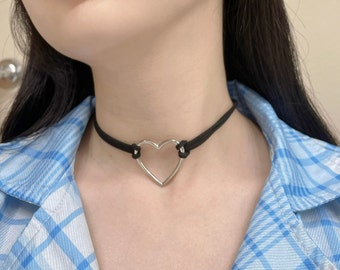 Choker Halskette mit Herz Choker Halskette Schwarz Choker Geschenk für Freundin Choker Halskette für Rave Club Fashion Silber Herz Choker