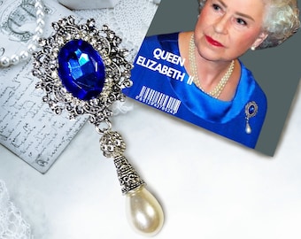 Queen Elizabeth II replica brooch. White/silver/blue in medieval style. Historical reenactment creation by MariRich/unique piece