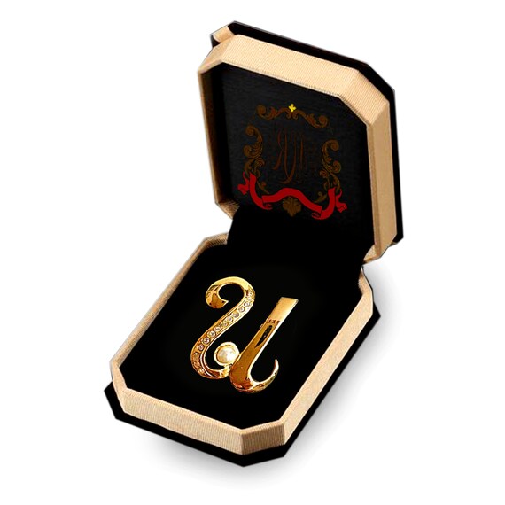 Monogram brooch in the shape of a "U" or "N" lett… - image 4