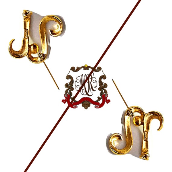 Monogram brooch in the shape of a "U" or "N" lett… - image 3